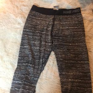 Nike pro leggings dri fit